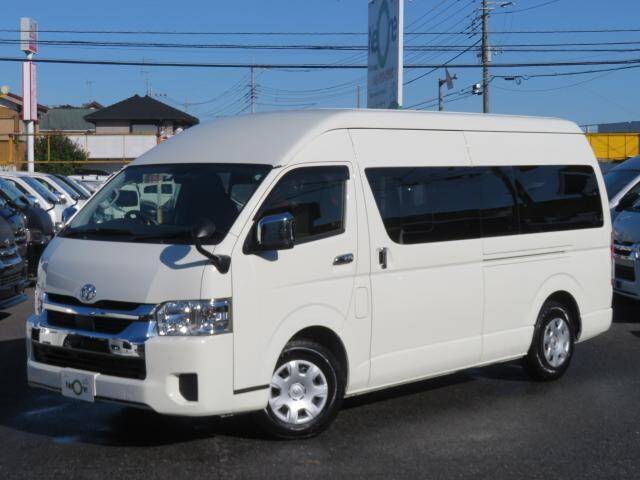 Van Bus Rental Umm Al Quwain
